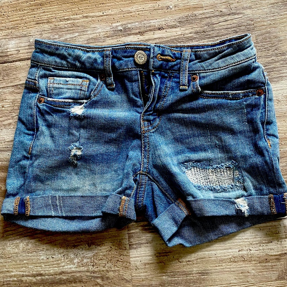 Jean shorts MIDI